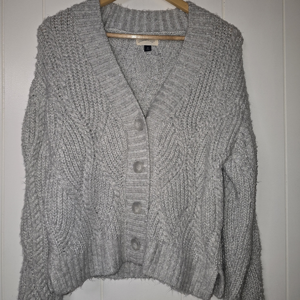 Cozy Chunky Knit Button-Front Cardigan Sweater - Light Gray (SPARKLY)